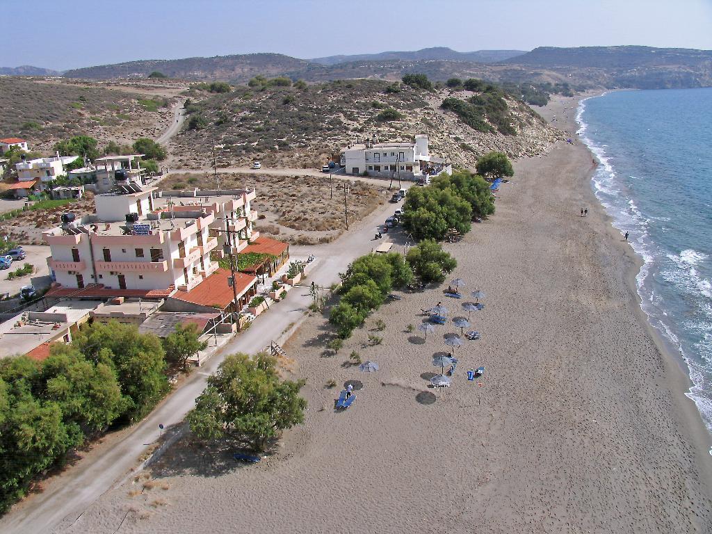 Villas Alexandros Petrino Kalamaki  Pokoj fotografie