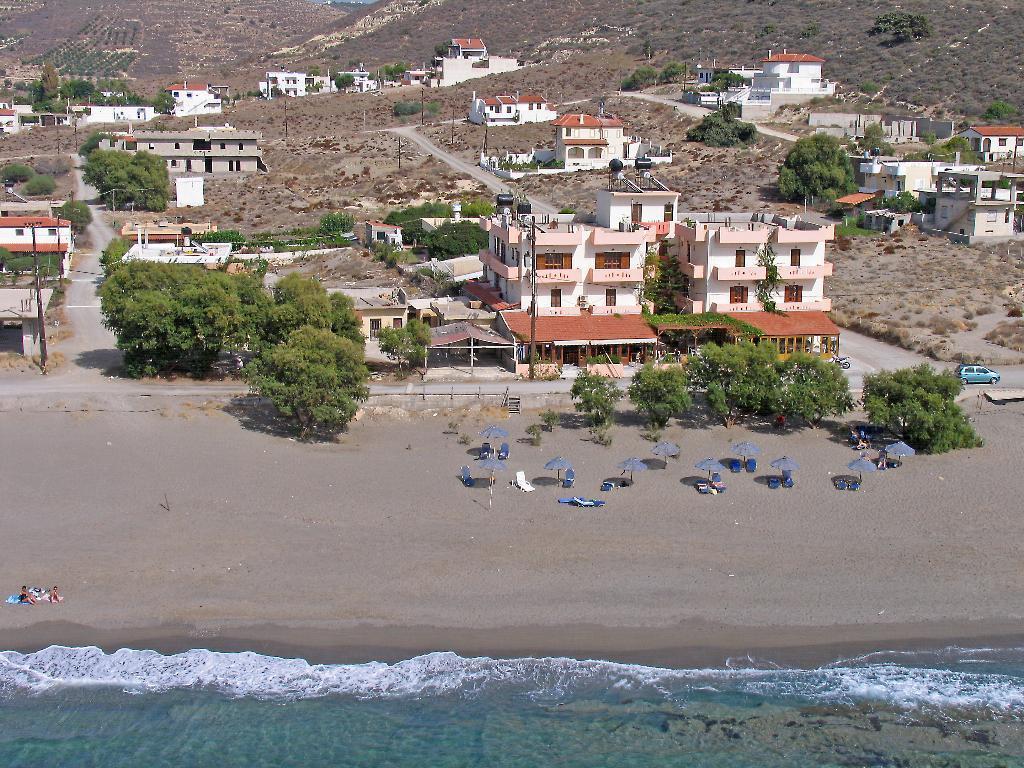 Villas Alexandros Petrino Kalamaki  Pokoj fotografie