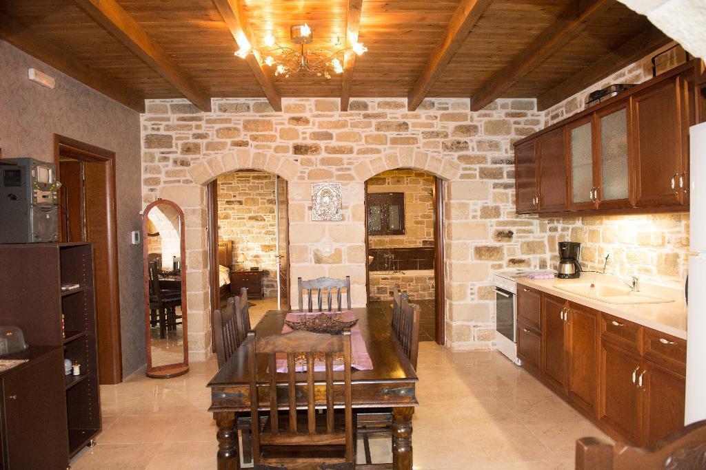 Villas Alexandros Petrino Kalamaki  Pokoj fotografie