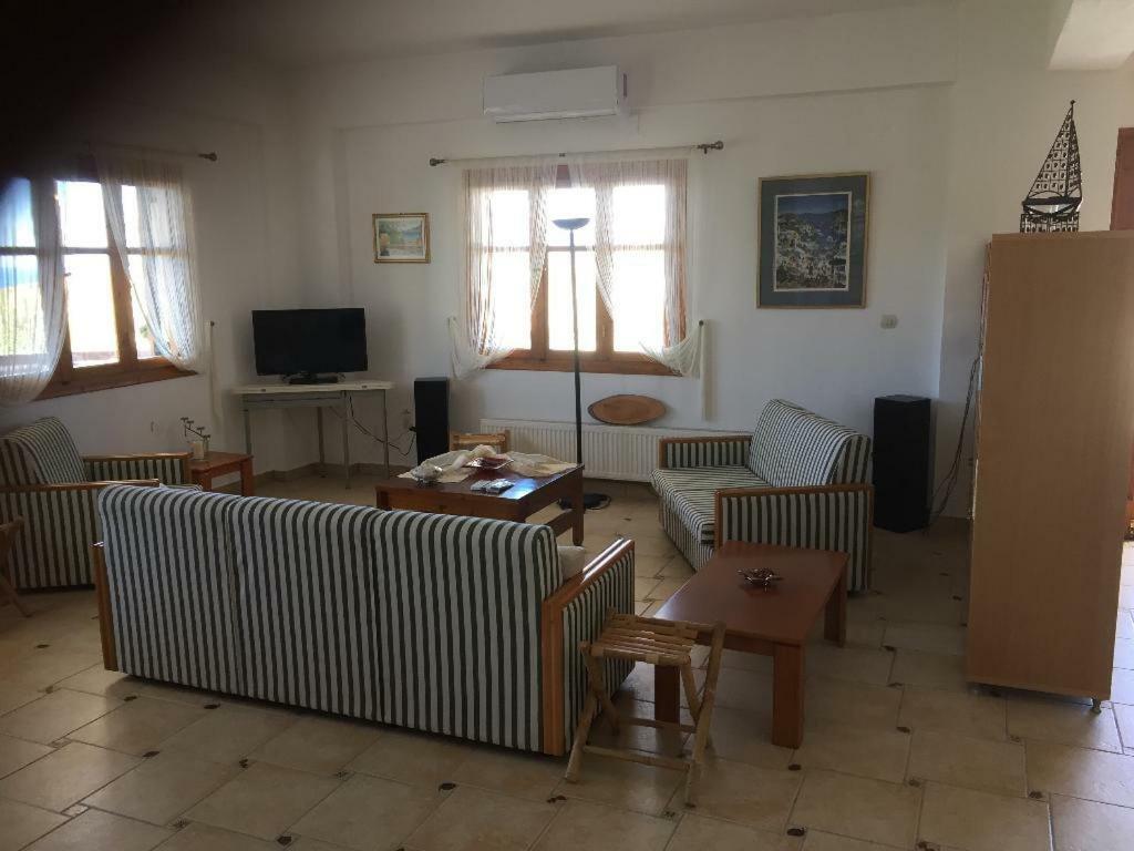 Villas Alexandros Petrino Kalamaki  Exteriér fotografie