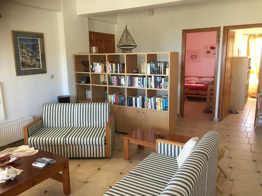 Villas Alexandros Petrino Kalamaki  Exteriér fotografie