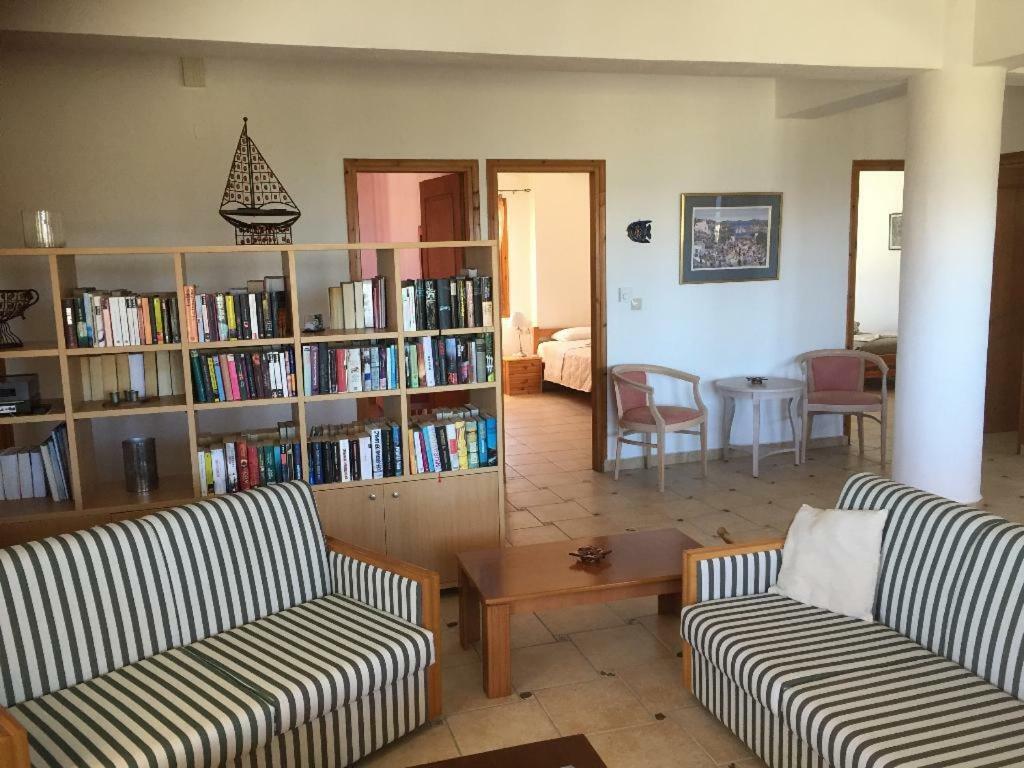 Villas Alexandros Petrino Kalamaki  Exteriér fotografie