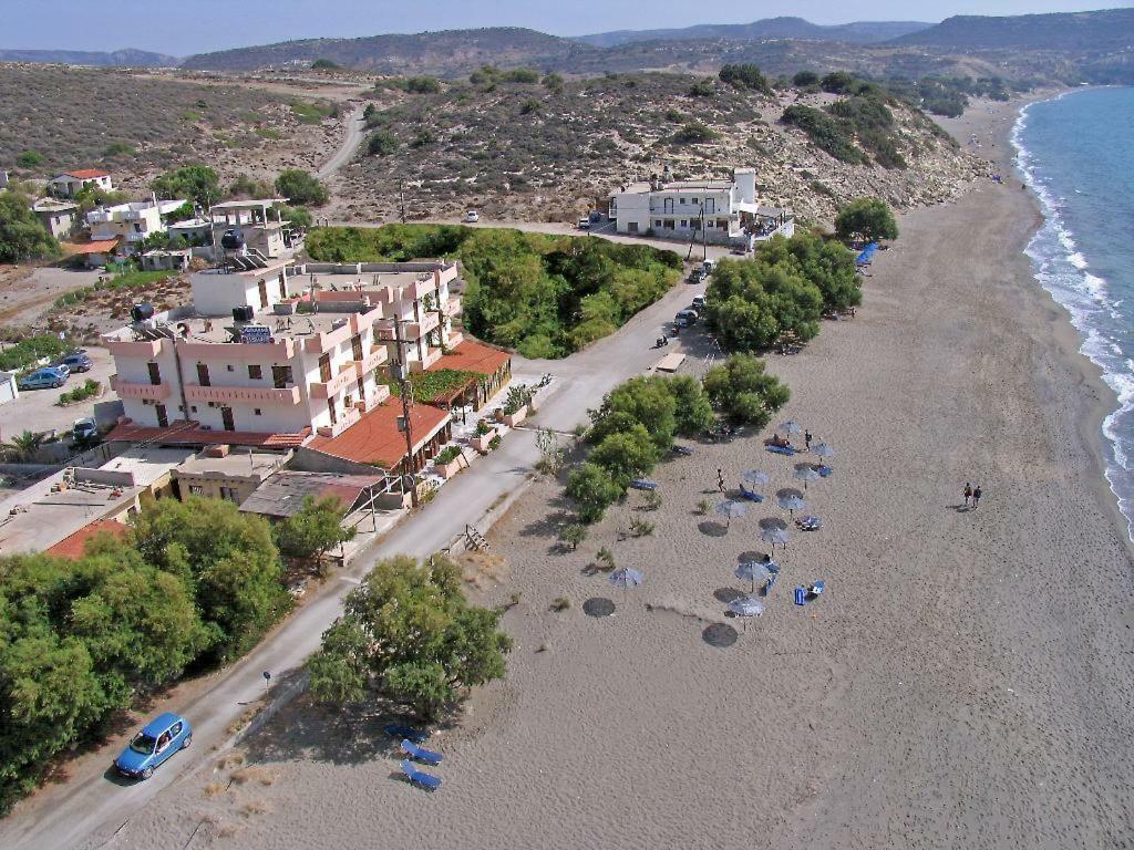 Villas Alexandros Petrino Kalamaki  Exteriér fotografie
